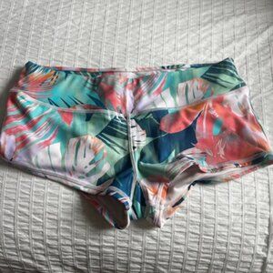 Raisins Surf trunks, swim bottoms.